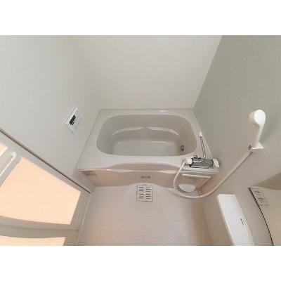 フロントリヴァーＣ 102【管理NO：1-019975403-01020】 ★家具家電は申し込み後に搬入します★の物件画像