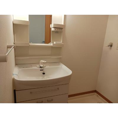 カサブランカＣ 105【管理NO：1-014302703-01040】 ★家具家電は申し込み後に搬入します 2026年09月下旬入居可能の物件画像