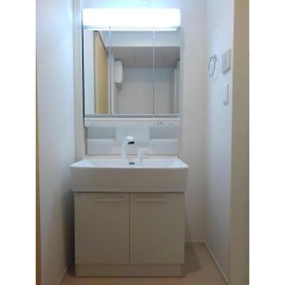ＣＯＣＯＮＵＴＳ　Ⅱ 203【管理NO：1-025156401-02030】 ★家具家電は申し込み後に搬入します★ ★2026年09月中旬入居可能★の物件画像