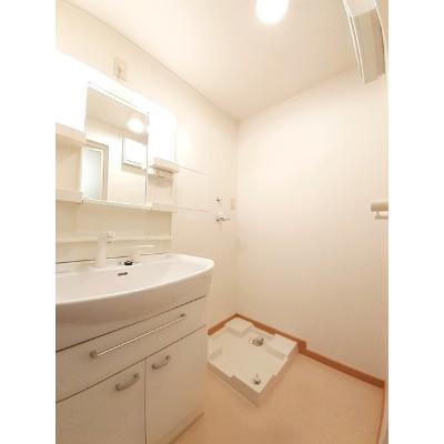 メゾンポワロ 203【管理NO：1-015116901-02030】 ★家具家電は申し込み後に搬入します★ ★2026年10月上旬入居可能★の物件画像