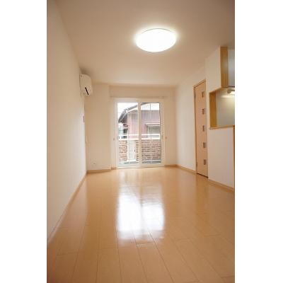 ぱしむ　ふろーりら 105【管理NO：1-016195101-01040】 ★家具家電は申し込み後に搬入します★の物件画像