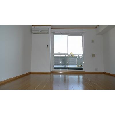 アウローラ 201【管理NO：1-012206501-02010】 ★家具家電は申し込み後に搬入します★ ★2026年09月中旬入居可能★の物件画像