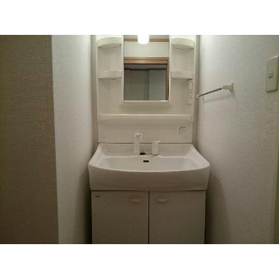 アウローラ 201【管理NO：1-012206501-02010】 ★家具家電は申し込み後に搬入します★ ★2026年09月中旬入居可能★の物件画像