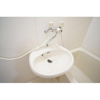 エルディム東郷 203【管理NO：1-001943901-02030】 ★家具家電は申し込み後に搬入します★の物件画像