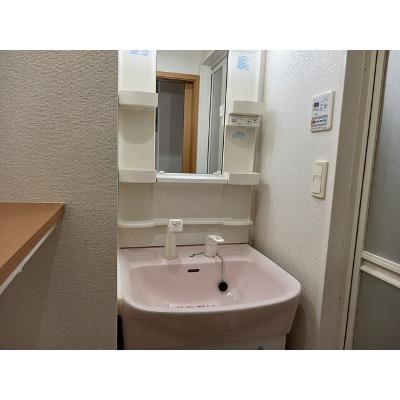 リーヴ・ルピナス 203【管理NO：1-014644701-02030】 ★家具家電は申し込み後に搬入します 2026年09月中旬入居可能の物件画像