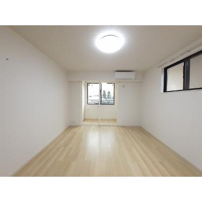 サラ 203【管理NO：1-025904301-02030】 ★家具家電は申し込み後に搬入します★の物件画像
