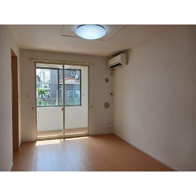 フォレスト 102【管理NO：1-021047601-01020】 ★家具家電は申し込み後に搬入します★の物件画像