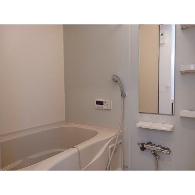 フォレスト 102【管理NO：1-021047601-01020】 ★家具家電は申し込み後に搬入します★の物件画像