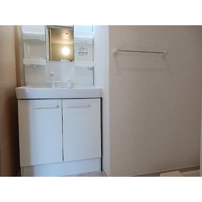 フォレスト 102【管理NO：1-021047601-01020】 ★家具家電は申し込み後に搬入します★の物件画像