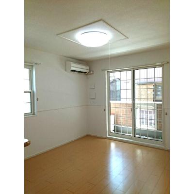 リシアンサス 101【管理NO：1-017060901-01010】 ★家具家電は申し込み後に搬入します 2026年09月中旬入居可能の物件画像