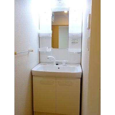 ブリリアント　コスモ 203【管理NO：1-021177901-02030】 ★家具家電は申し込み後に搬入します 2026年09月中旬入居可能の物件画像