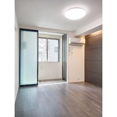 フラン　コリーヌ 102【管理NO：1-020863901-01020】 ★家具家電は申し込み後に搬入します★の物件画像