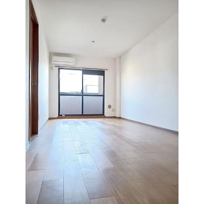 ラフィーネ美術館前 203【管理NO：1-011400801-02030】 ★家具家電は申し込み後に搬入します★の物件画像