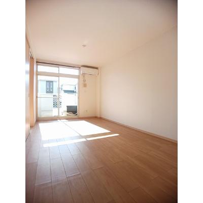 アーバン 102【管理NO：1-004167901-01020】 ★家具家電は申し込み後に搬入します★ ★2026年09月上旬入居可能★の物件画像