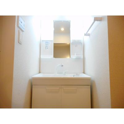 Ｔ・ＰＬＡＣＥ　Ⅲ 201【管理NO：1-021987201-02010】 ★家具家電は申し込み後に搬入します 2026年08月下旬入居可能の物件画像