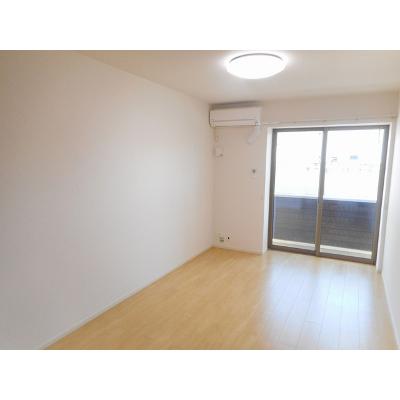 アーバンスクエア小牧原 102【管理NO：1-022674701-01020】 ★家具家電は申し込み後に搬入します 2026年09月中旬入居可能の物件画像
