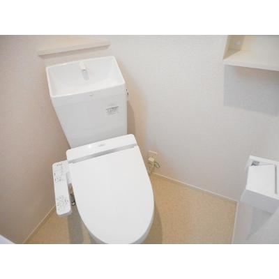 アーバンスクエア小牧原 102【管理NO：1-022674701-01020】 ★家具家電は申し込み後に搬入します 2026年09月中旬入居可能の物件画像