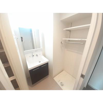 セイント野並 406【管理NO：1-026258501-04050】 ★家具家電は申し込み後に搬入します★の物件画像