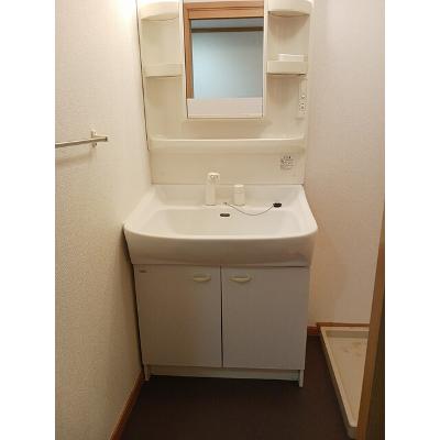 パイナス 105【管理NO：1-011967301-01040】 ★家具家電は申し込み後に搬入します 2026年09月中旬入居可能の物件画像
