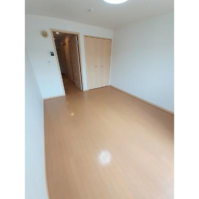 グランシャリオ　ジュモー 203【管理NO：1-015986601-02030】 ★家具家電は申し込み後に搬入します★ ★2026年10月中旬入居可能★の物件画像