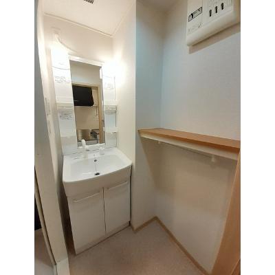 グランシャリオ　ジュモー 203【管理NO：1-015986601-02030】 ★家具家電は申し込み後に搬入します★ ★2026年10月中旬入居可能★の物件画像