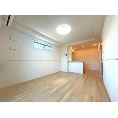 ソレイユ八条春日 303【管理NO：1-028237001-03030】 ★家具家電は申し込み後に搬入します★ ★2026年09月上旬入居可能★の物件画像
