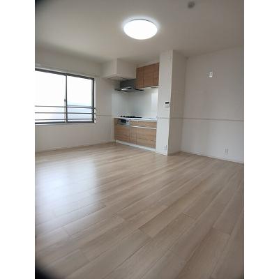 ブリリアント 301【管理NO：1-026424001-03010】 ★家具家電は申し込み後に搬入します★ ★2026年08月下旬入居可能★の物件画像