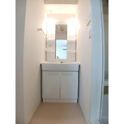 ＥＳＳＥＮＣＥ　Ⅱ 103【管理NO：1-017217302-01030】 ★家具家電は申し込み後に搬入します★の物件画像