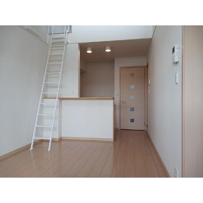 プリンス北伊丹 201【管理NO：1-016252201-02010】 ★家具家電は申し込み後に搬入します★ ★2026年08月下旬入居可能★の物件画像
