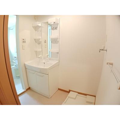 ウッズ・スクエアーＢ 203【管理NO：1-015241902-02030】 ★家具家電は申し込み後に搬入します★ ★2026年09月中旬入居可能★の物件画像