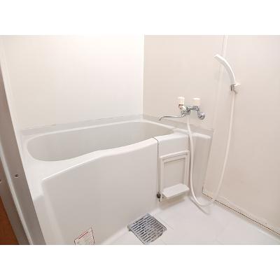 ハイツ渚 202【管理NO：1-005450701-02020】 ★家具家電は申し込み後に搬入します★の物件画像