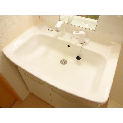 フロント　リバー　レジデンス 205【管理NO：1-017462001-02040】 ★家具家電は申し込み後に搬入します★ ★2026年09月中旬入居可能★の物件画像