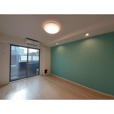 カーサ・オストロ 102【管理NO：1-026327001-01020】 ★家具家電は申し込み後に搬入します 2026年09月中旬入居可能の物件画像