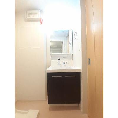 リンデンバウム　Ⅱ 303【管理NO：1-020648802-03030】 ★家具家電は申し込み後に搬入します★の物件画像
