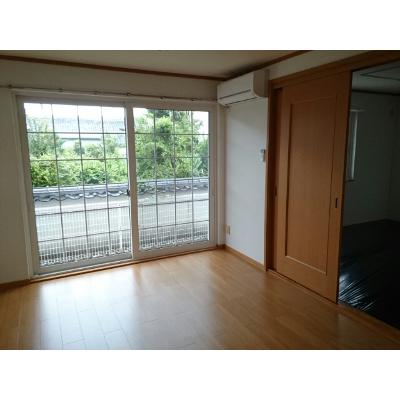 ヴィアーレ２ 102【管理NO：1-011472201-01020】 ★家具家電は申し込み後に搬入します★ ★2026年09月中旬入居可能★の物件画像