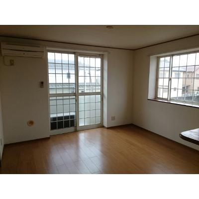 ソレアード・パレⅡ 203【管理NO：1-009566002-02030】 ★家具家電は申し込み後に搬入します★ ★2026年09月上旬入居可能★の物件画像