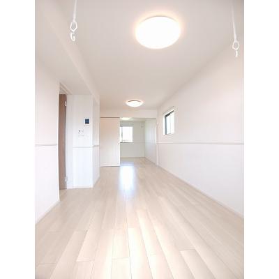 ディモーラ 205【管理NO：1-027157301-02040】 ★家具家電は申し込み後に搬入します★ ★2026年09月中旬入居可能★の物件画像