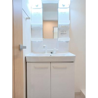 ルーベル鴨島Ｂ 203【管理NO：1-021760602-02030】 ★家具家電は申し込み後に搬入します★の物件画像