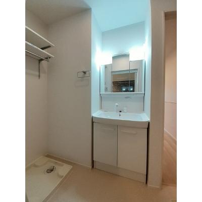 ウィンクルムＢ 203【管理NO：1-026984402-02030】 ★家具家電は申し込み後に搬入します★ ★2026年08月下旬入居可能★の物件画像