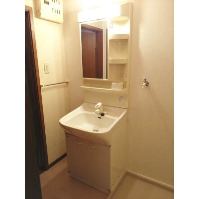 ラクーンズ　フィールド　Ｂ 103【管理NO：1-011097402-01030】 ★家具家電は申し込み後に搬入します★ ★2026年09月中旬入居可能★の物件画像