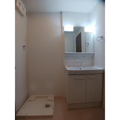 ソーレ　１０Ａ 101【管理NO：1-028601701-01010】 ★家具家電は申し込み後に搬入します★の物件画像