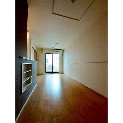 アジュール 102【管理NO：1-022412301-01020】 ★家具家電は申し込み後に搬入します★の物件画像