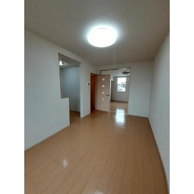 エスマルテ　Ｃ棟 203【管理NO：1-018758203-02030】 ★家具家電は申し込み後に搬入します★の物件画像