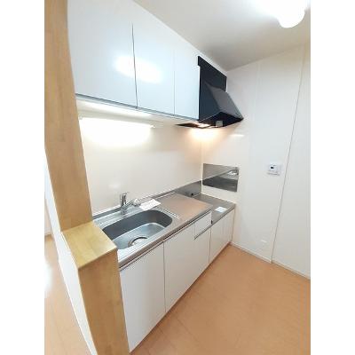 エスマルテ　Ｃ棟 203【管理NO：1-018758203-02030】 ★家具家電は申し込み後に搬入します★の物件画像