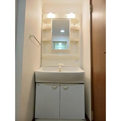 メープル焼山　Ｃ 202【管理NO：1-010338801-02020】 ★家具家電は申し込み後に搬入します★ ★2026年08月下旬入居可能★の物件画像