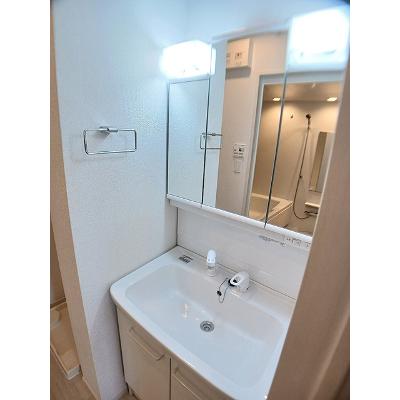 ホワイト　フォックス　Ⅱ 202【管理NO：1-028349202-02020】 ★家具家電は申し込み後に搬入します★の物件画像