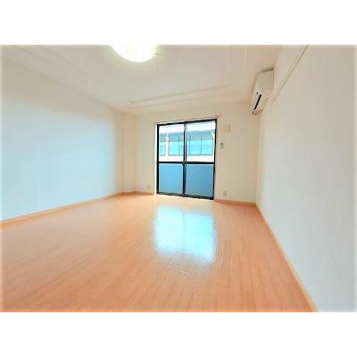 サンパティオ 205【管理NO：1-099269501-02040】 ★家具家電は申し込み後に搬入します★ ★2026年09月中旬入居可能★の物件画像