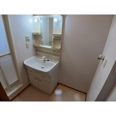 アドニスⅠ 102【管理NO：1-014794801-01020】 ★家具家電は申し込み後に搬入します★の物件画像