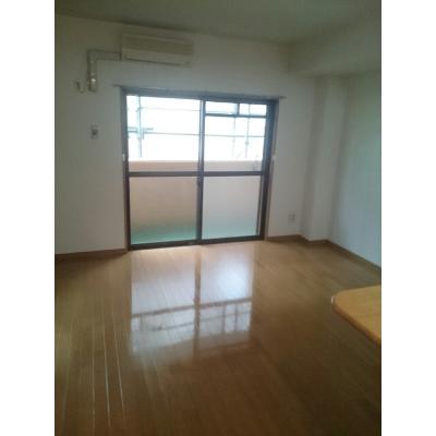 パラディヒラムネ１ 301【管理NO：1-010935301-03010】 ★家具家電は申し込み後に搬入します★ ★2026年09月中旬入居可能★の物件画像