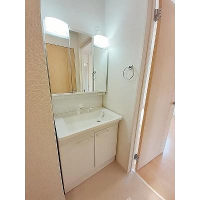 ルフィーネ 103【管理NO：1-024467801-01030】 ★家具家電は申し込み後に搬入します★の物件画像